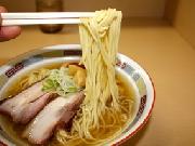 昔ながらのシンプルな醤油ラーメンです。