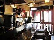 シックな雰囲気の店内。