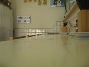 清潔感のあるテーブル。